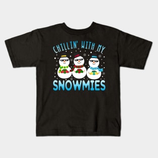 Chillin' With My Snowmies Funny Christmas Pun Kids T-Shirt